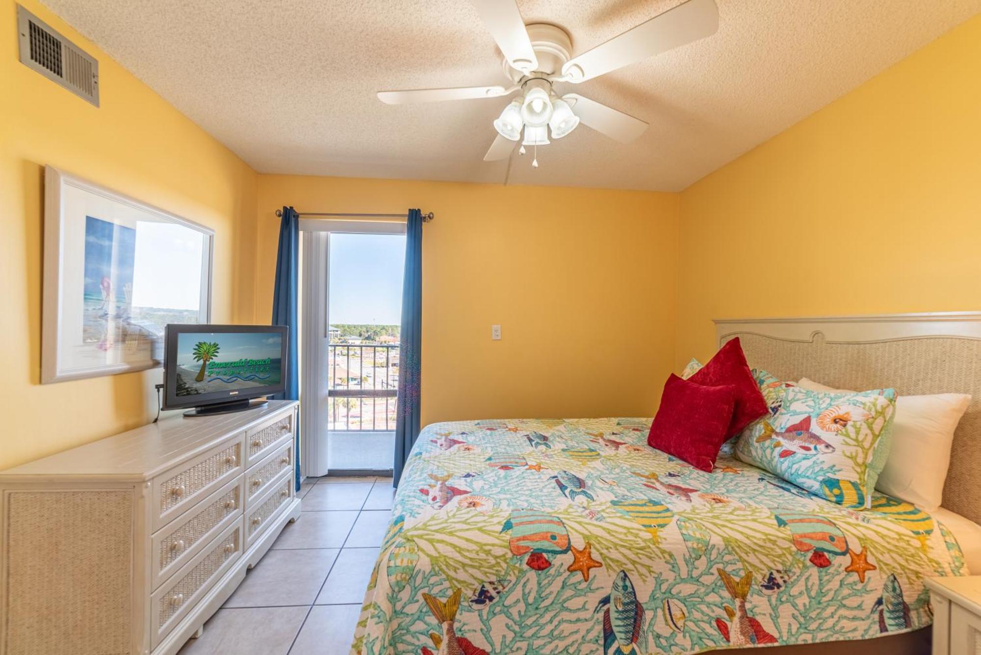 Edgewater 3-0905 'gone Coastal' Holiday home
